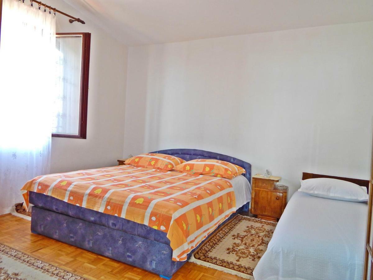 Apartment Kovacic 奥米什 外观 照片
